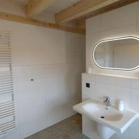 Großzügige Mit Weitem Ausblick Apartamento