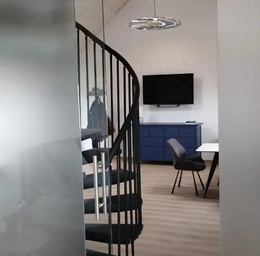 Grosszuegige Mit Weitem Ausblick