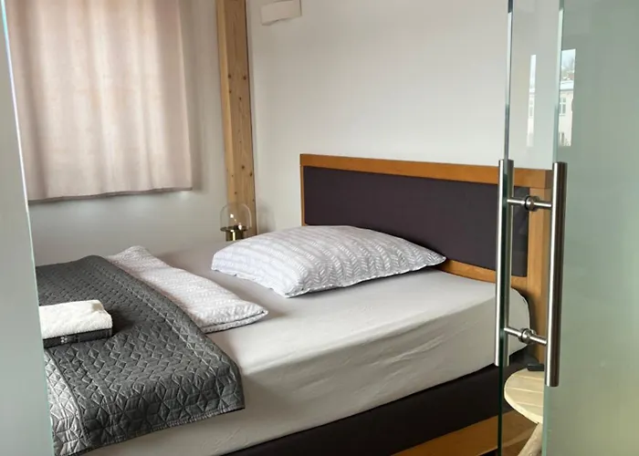 Grosszuegige Mit Weitem Ausblick * Lichtenberg (Brandenburg)